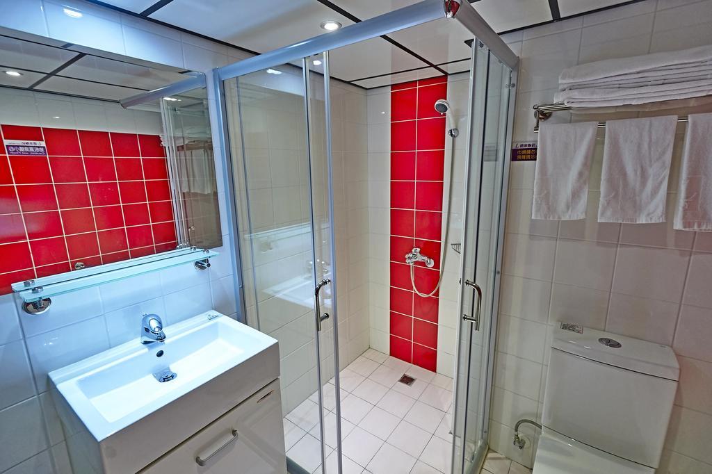 Lily Hotel Kaohsiung Dış mekan fotoğraf