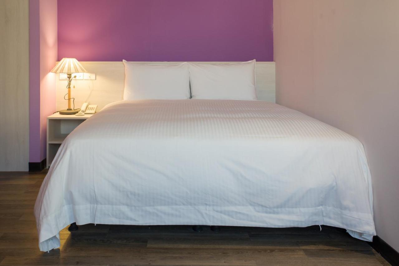 Lily Hotel Kaohsiung Dış mekan fotoğraf